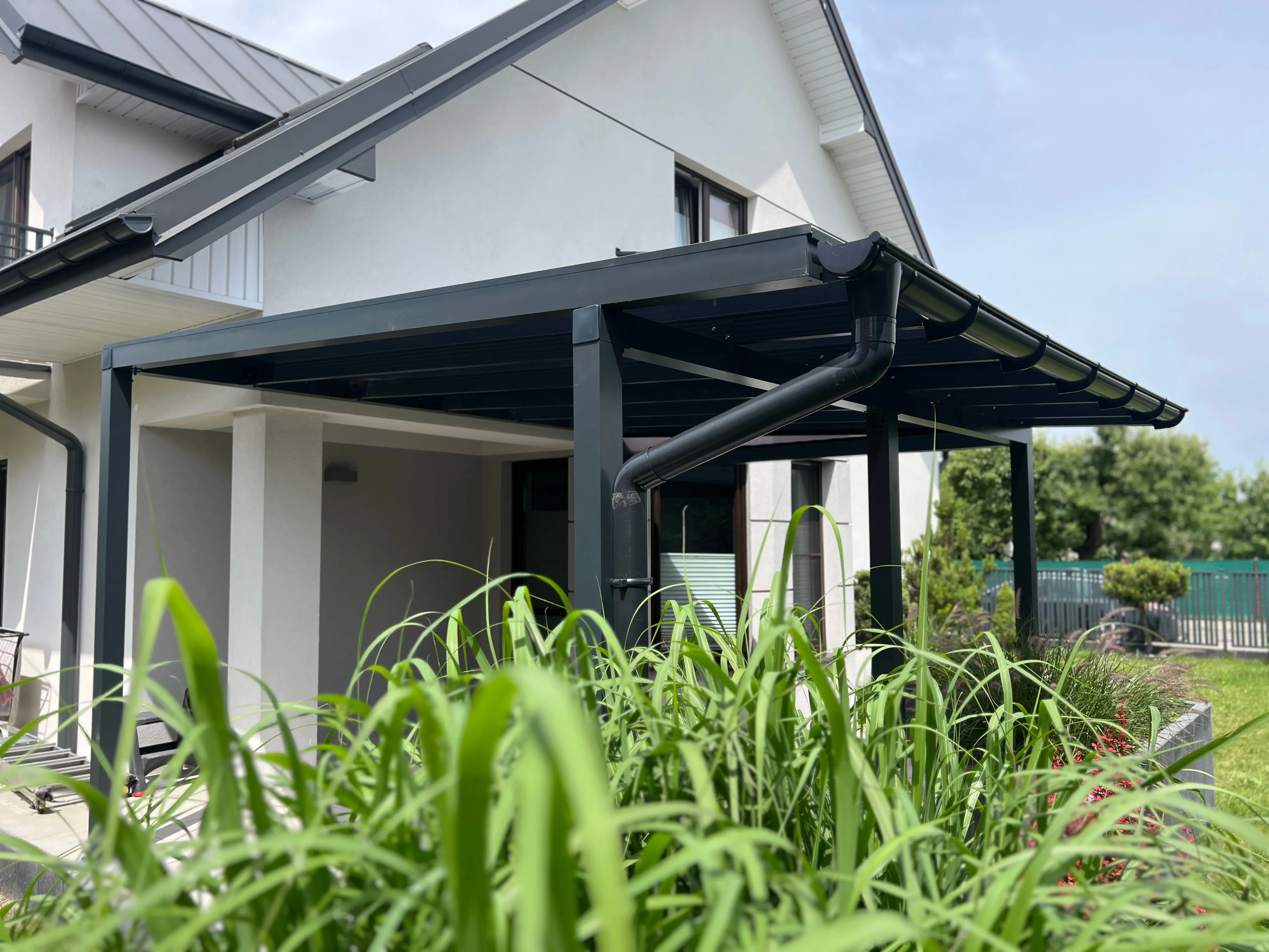 Pergola z oświetleniem LED konstruX